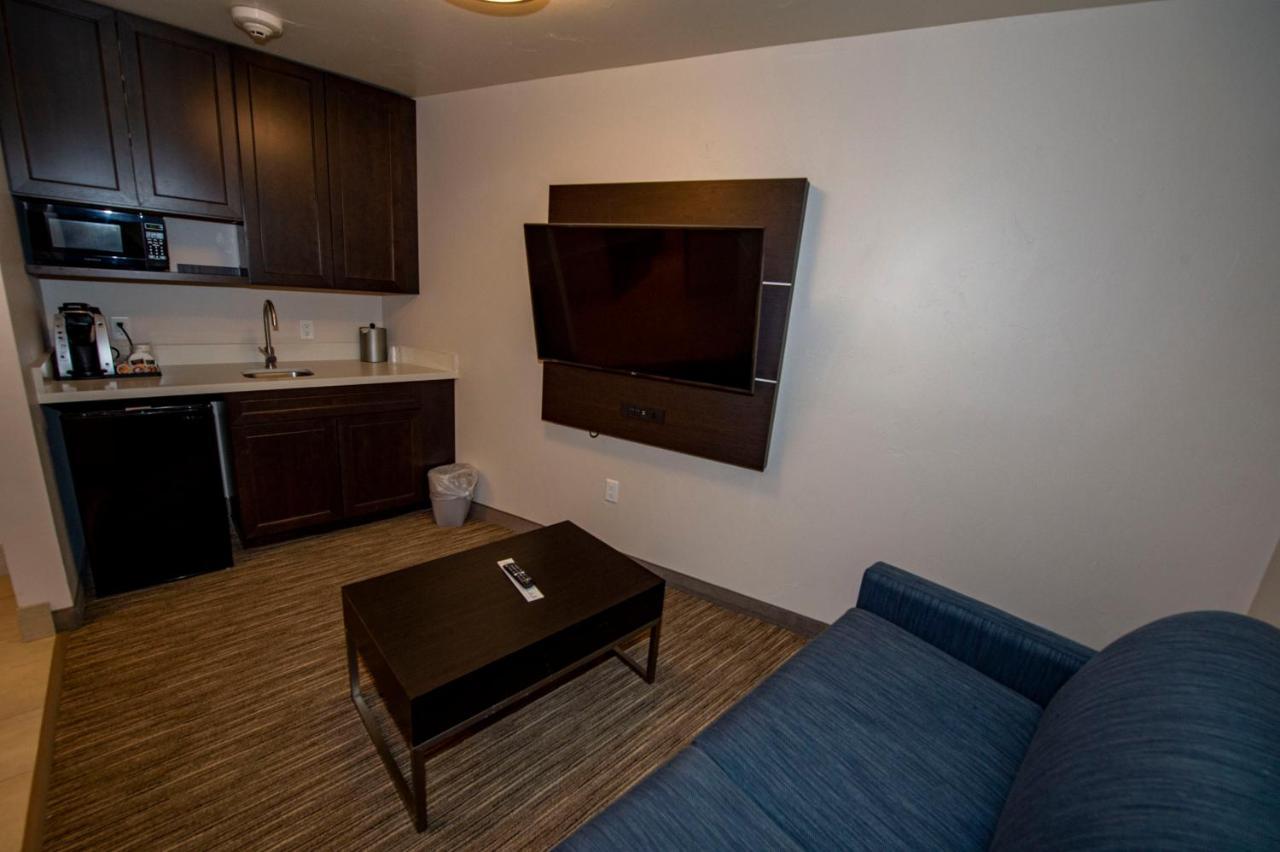 Holiday Inn Express & Suites - Colorado Springs Afa Northgate By Ihg Cameră foto