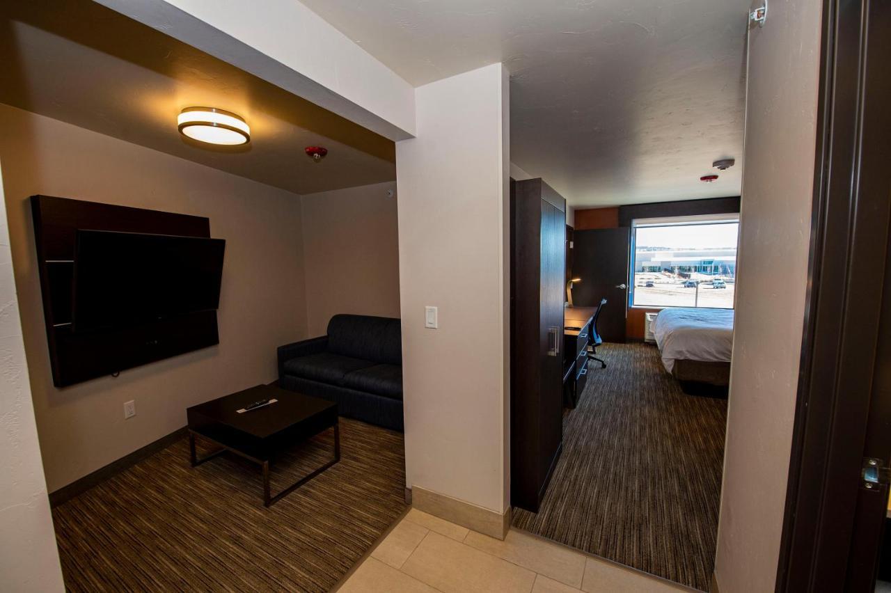 Holiday Inn Express & Suites - Colorado Springs Afa Northgate By Ihg Cameră foto